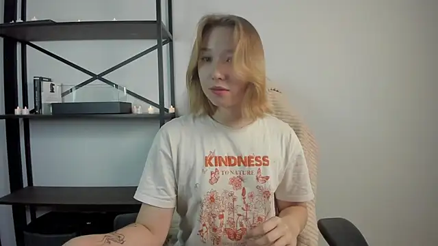 Agatha May online show from November 25, 2:47 am