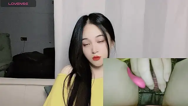 Snapshot of woaiqinqin chatting on October 19, 5:04 pm woaiqinqin online show from October 19, 5:04 pm