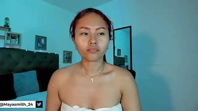MAYASMITH   online show from May 15, 11:40 pm