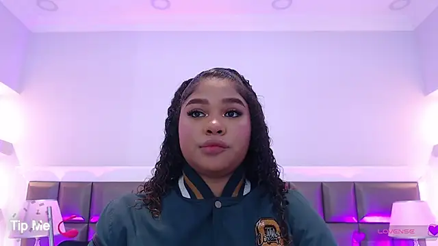 LennaEvans online show from October 18, 11:35 am