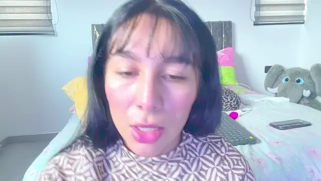 greciadom555 online show from November 4, 2:11 pm