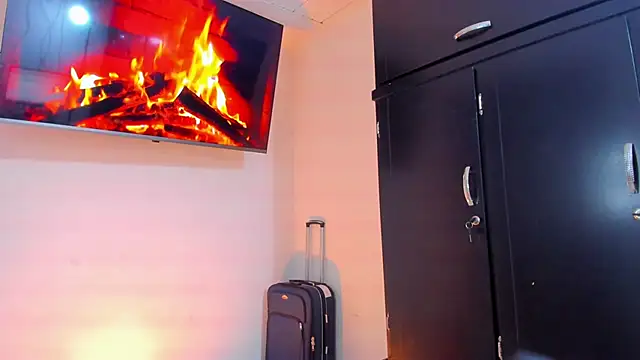 REINA ADAHARA online show from October 11, 12:52 pm