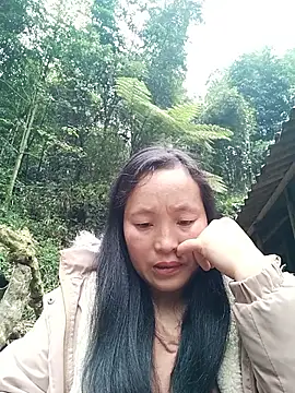 miss-su online show from March 13, 7:31 am