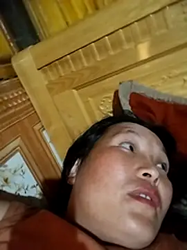 miss-su online show from April 4, 2:49 pm