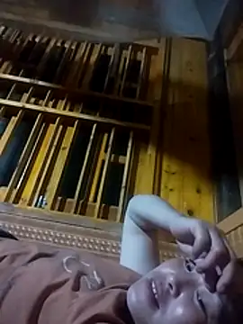 miss-su online show from April 1, 1:41 pm