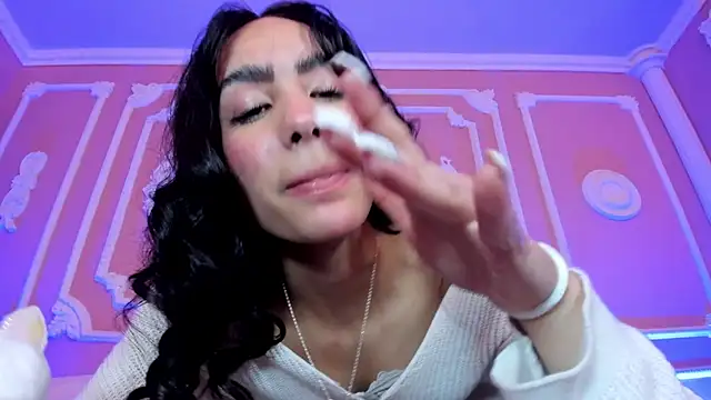 Snapshot of aitana_johns chatting on September 10, 1:44 pm aitana johns online show from September 10, 1:44 pm