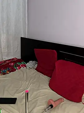 your chandni04 online show from April 15, 1:11 pm