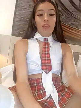 Laurentyler   online show from November 22, 2:58 am