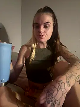 Snapshot of ittybittymeryssa chatting on October 26, 12:28 am ittybittymeryssa online show from October 26, 12:28 am