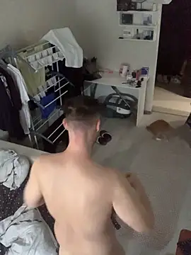 Snapshot of C8ETO4KA chatting on September 20, 8:34 am C8ETO4KA online show from September 20, 8:34 am