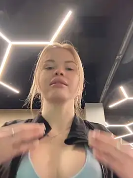 SMELLSEX online show from December 2, 8:33 pm