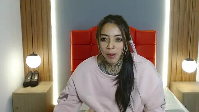 LiaMonroee  online show from February 15, 1:21 pm