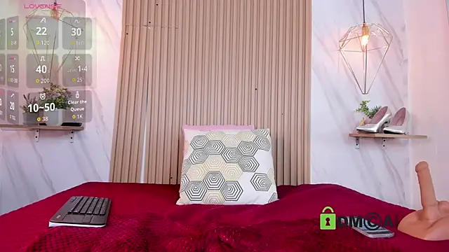 lia harper  online show from February 25, 7:56 pm