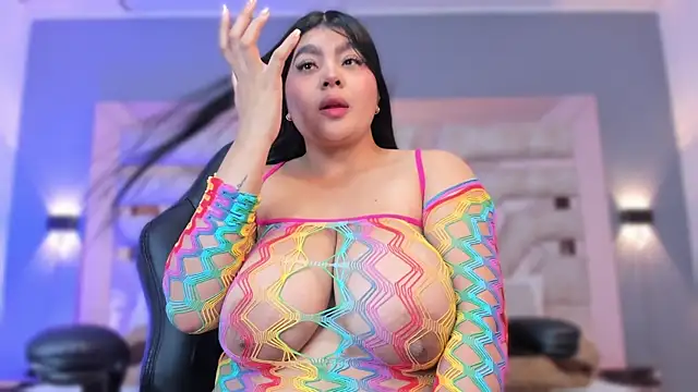 Snapshot of BellaBoobs_ chatting on September 25, 8:39 pm BellaBoobs online show from September 25, 8:39 pm