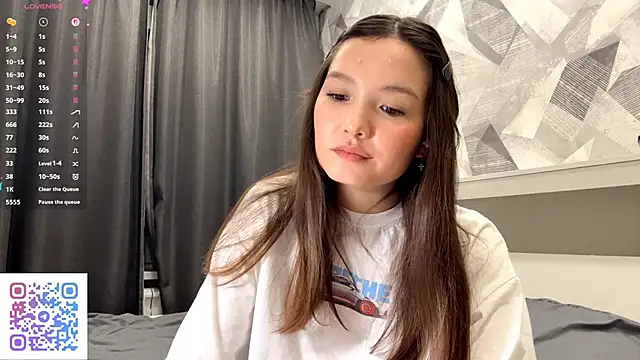 KiraVelvet online show from October 13, 7:16 pm