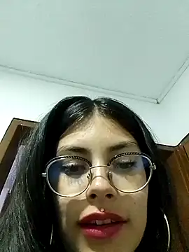 Snapshot of Kylie_Rivers chatting on September 29, 1:00 am Kylie Rivers online show from September 29, 1:00 am