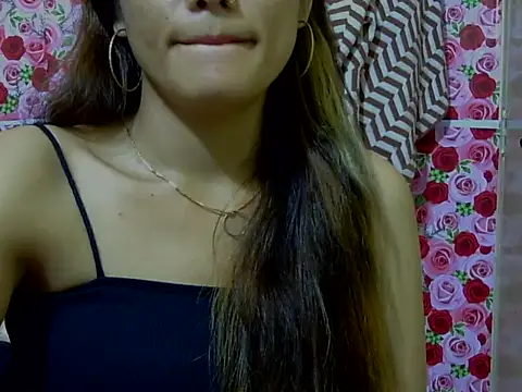 Snapshot of Amira90 chatting on September 14, 10:02 am Amira90 online show from September 14, 10:02 am