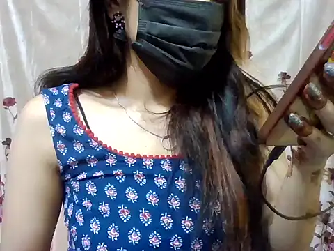 Snapshot of Amira90 chatting on October 3, 5:45 am Amira90 online show from October 3, 5:45 am