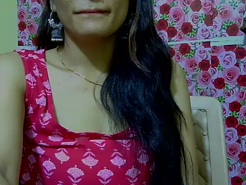 Snapshot of Amira90 chatting on September 19, 2:27 pm Amira90 online show from September 19, 2:27 pm