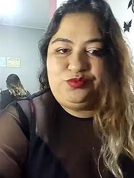 Snapshot of curvy_diva_ chatting on September 14, 11:30 am curvy diva online show from September 14, 11:30 am