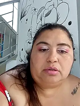 Snapshot of curvy_diva_ chatting on September 28, 1:05 pm curvy diva online show from September 28, 1:05 pm