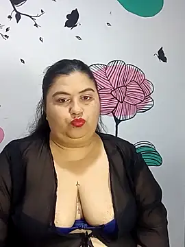 Snapshot of curvy_diva_ chatting on October 15, 11:46 am curvy diva online show from October 15, 11:46 am