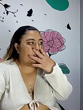 Snapshot of curvy_diva_ chatting on September 27, 12:56 pm curvy diva online show from September 27, 12:56 pm