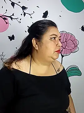 Snapshot of curvy_diva_ chatting on September 23, 12:25 pm curvy diva online show from September 23, 12:25 pm