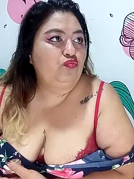 Snapshot of curvy_diva_ chatting on October 3, 2:00 pm curvy diva online show from October 3, 2:00 pm
