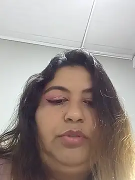 Snapshot of curvy_diva_ chatting on September 19, 11:53 am curvy diva online show from September 19, 11:53 am