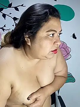 Snapshot of curvy_diva_ chatting on September 18, 11:42 am curvy diva online show from September 18, 11:42 am