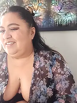 Snapshot of curvy_diva_ chatting on October 2, 1:49 pm curvy diva online show from October 2, 1:49 pm