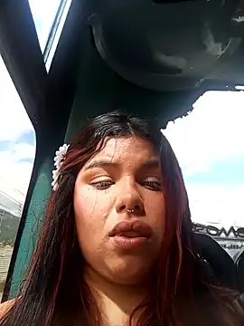 snow belle online show from October 14, 7:05 pm