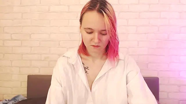 Ericha Stone online show from December 1, 2:37 am