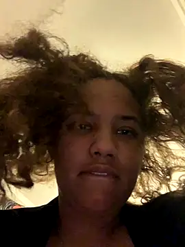 StylishEchium online show from October 5, 3:39 pm