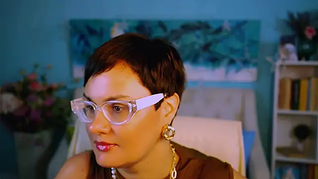 LauraDavidsons online show from September 19, 4:50 pm