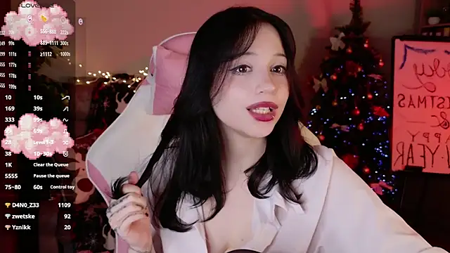 YourLittleDevil online show from December 13, 7:53 pm