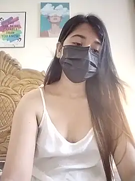 midnightmuse-03 online show from June 20, 3:04 pm
