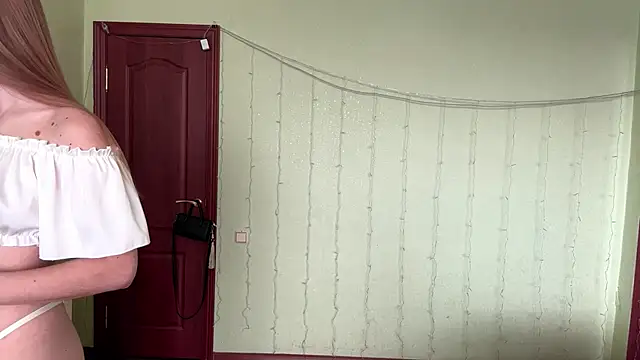 SweetJinny88 online show from February 17, 8:13 am