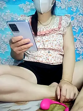 merylove-00 online show from December 13, 10:27 pm