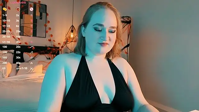 Snapshot of Kitty_Rest_ chatting on October 17, 2:53 pm Kitty Rest online show from October 17, 2:53 pm