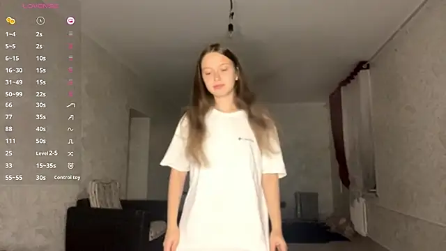 Snapshot of CharlynDini chatting on September 10, 3:12 pm CharlynDini online show from September 10, 3:12 pm