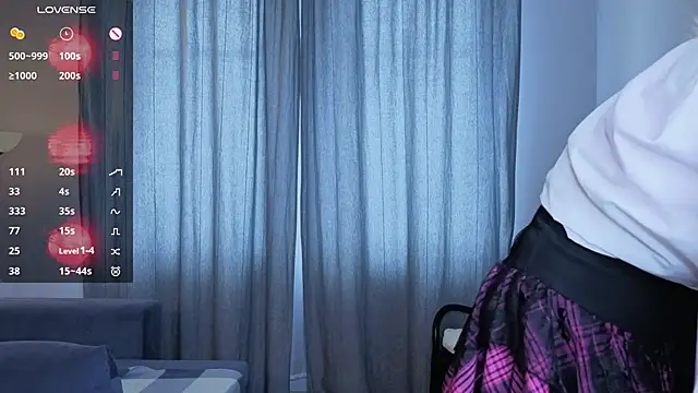 HelenMartines online show from October 31, 10:52 am