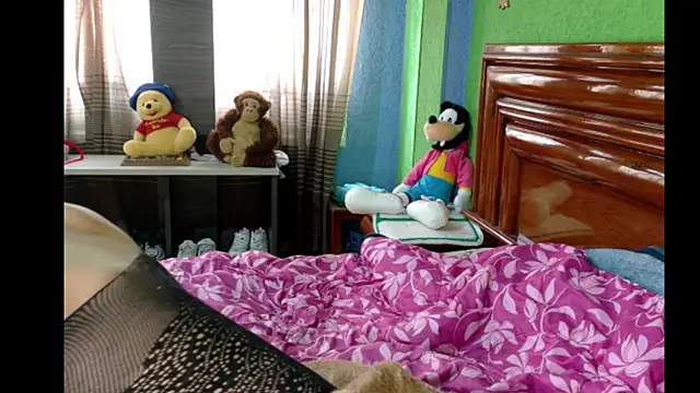  Charlize theron  online show from April 19, 7:27 pm