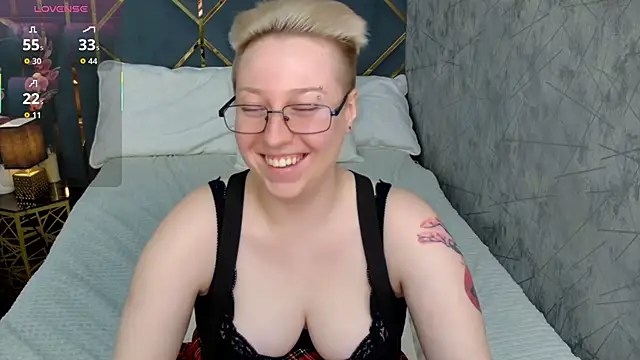 AlexandraGreen online show from November 30, 10:47 pm