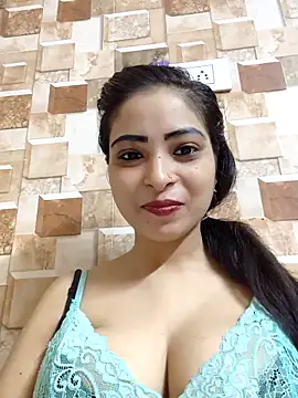 Snapshot of QUEEN-ADITI chatting on September 19, 2:49 pm QUEEN-ADITI online show from September 19, 2:49 pm