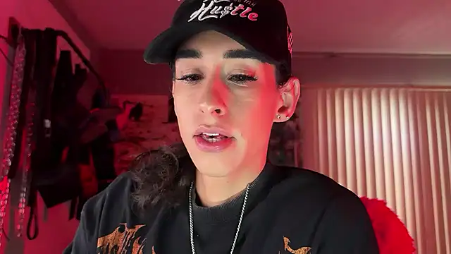 xoFrankie online show from March 23, 10:38 pm