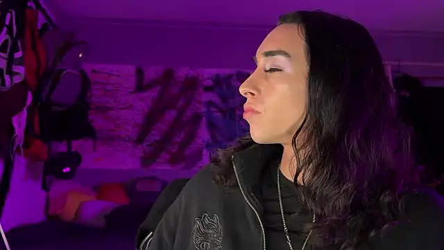 xoFrankie online show from December 21, 7:56 am