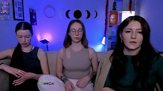 khloebeauty online show from March 7, 9:22 pm