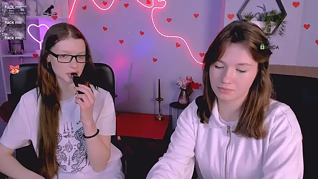 khloebeauty online show from February 11, 9:38 pm